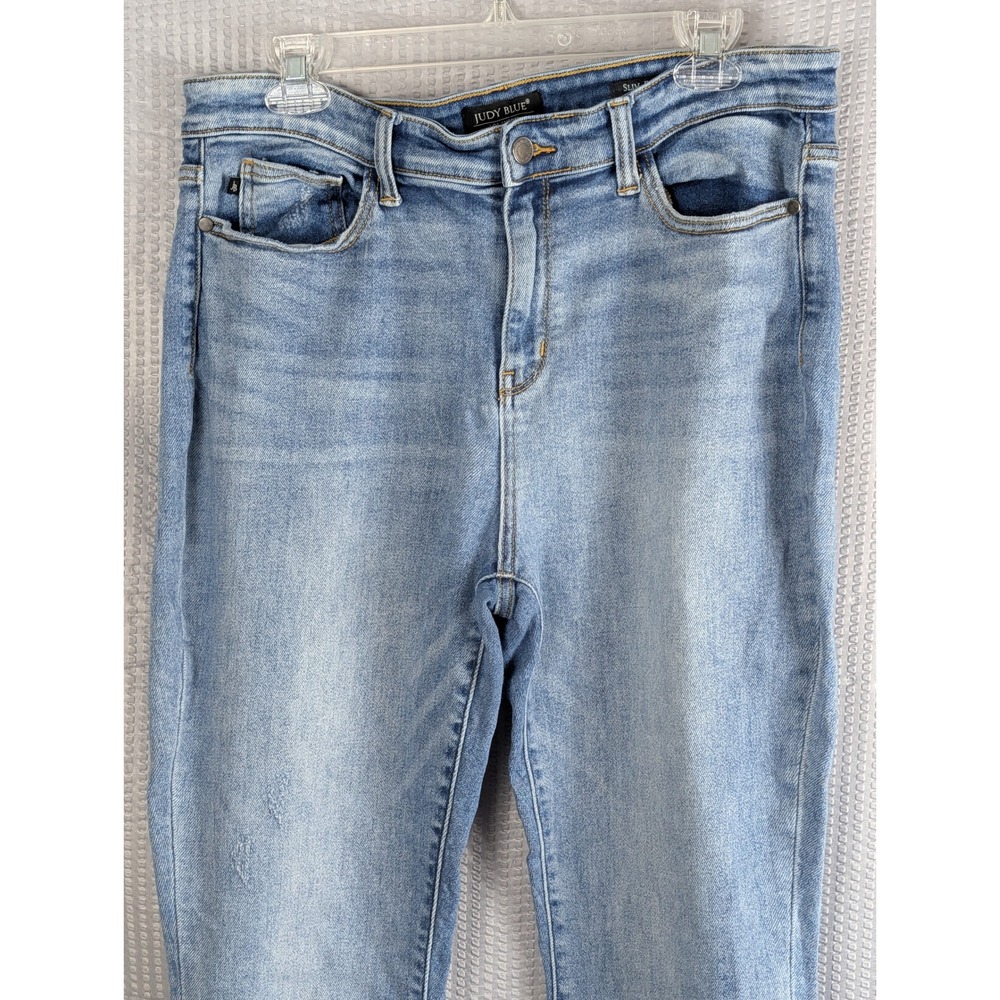 Judy Blue Womens Slim Fit Light Wash Distressed Jeans Size 15/32 High Rise